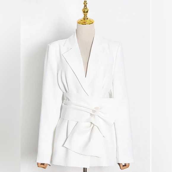 ZCRAVE MONTE Blazer w Corset Belt. Size Small. Fabulous 🤩 SALE PRICE firm! - Picture 14 of 14